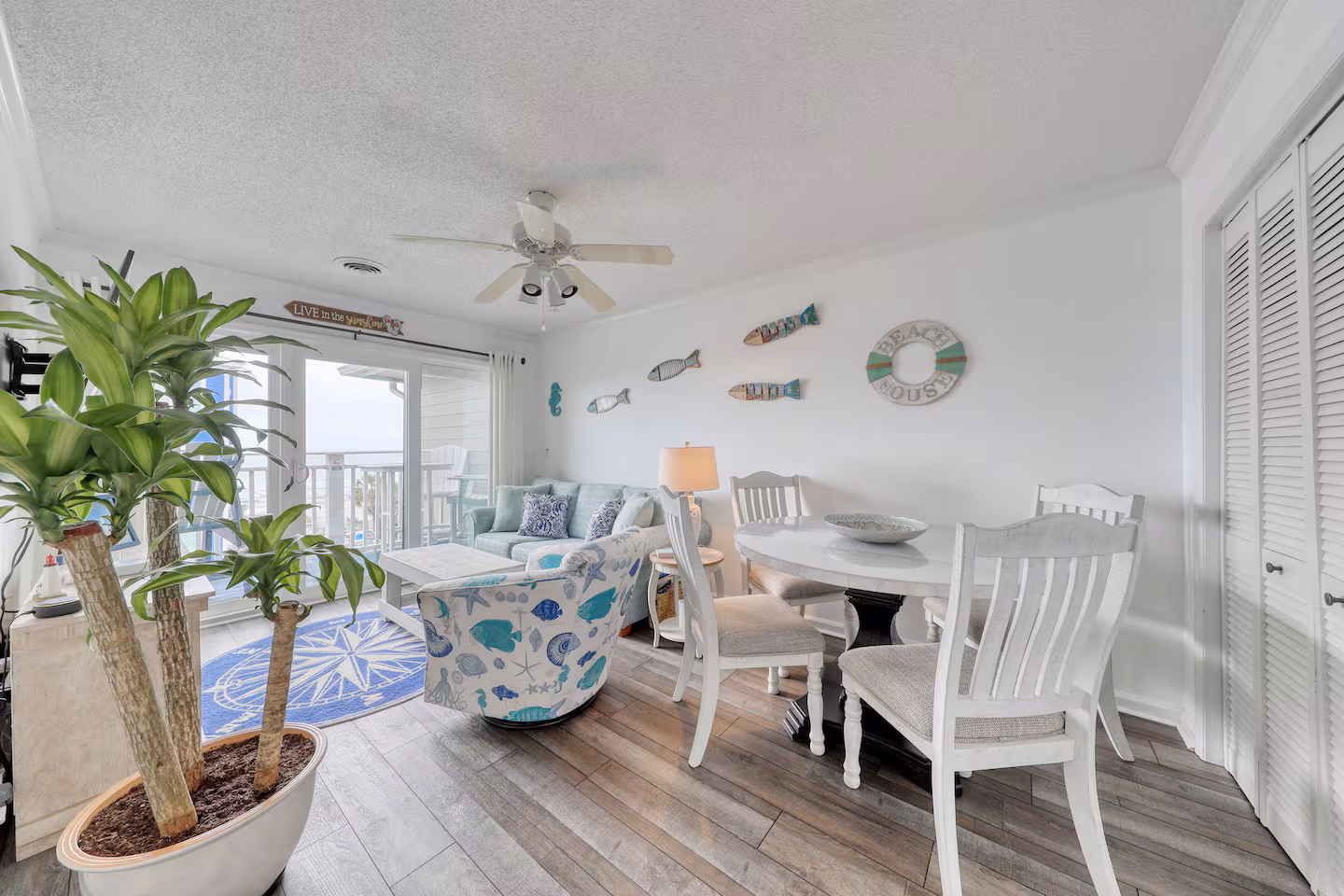 Living & dining with ocean view
